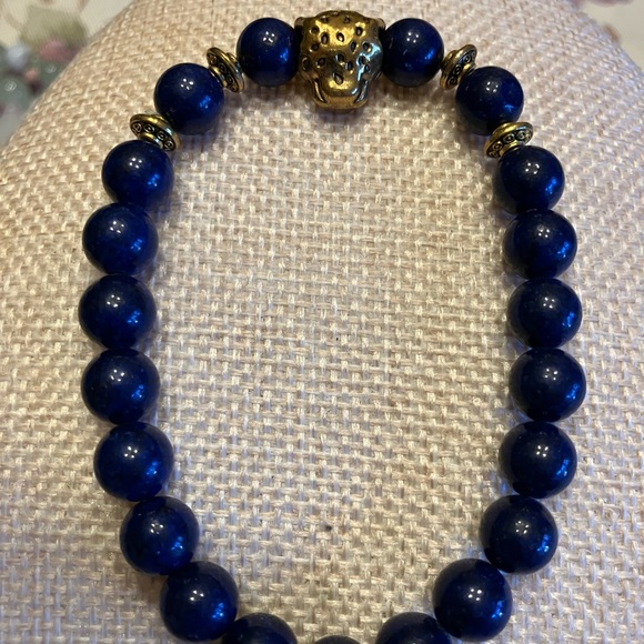 LÁPIZ LAZULI BEADED BRACELET WITH LEOPARD CHARM /ARTICULATED LEOPARD BROOCH - Picture 3 of 9